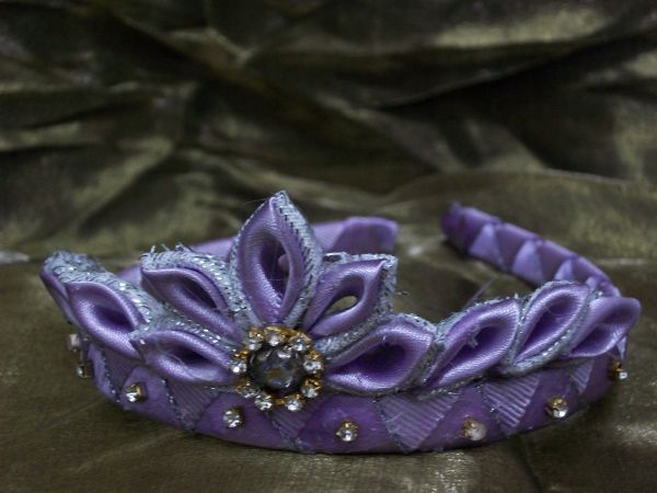 Coroa de Flores de cetim